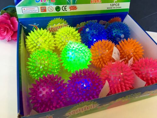 6pc Light Up Spike Balls Fetching Pets Dogs Play Toys Flashing Lights Squeaker